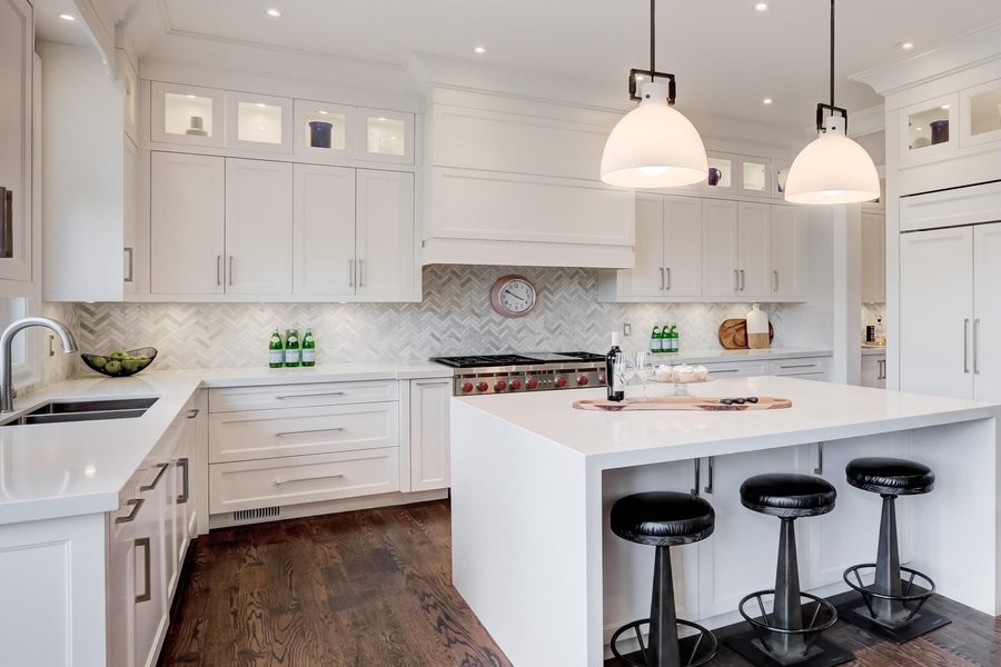 The home, kitchen & storage aisle at the PATIKIL counter